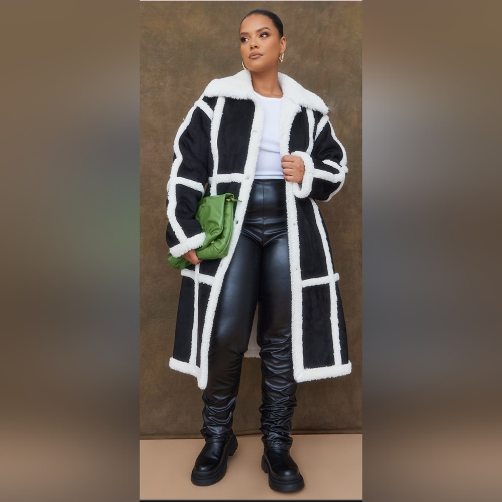 Prettylittlething Plus Black Faux Suede Square Borg Panelled Coat